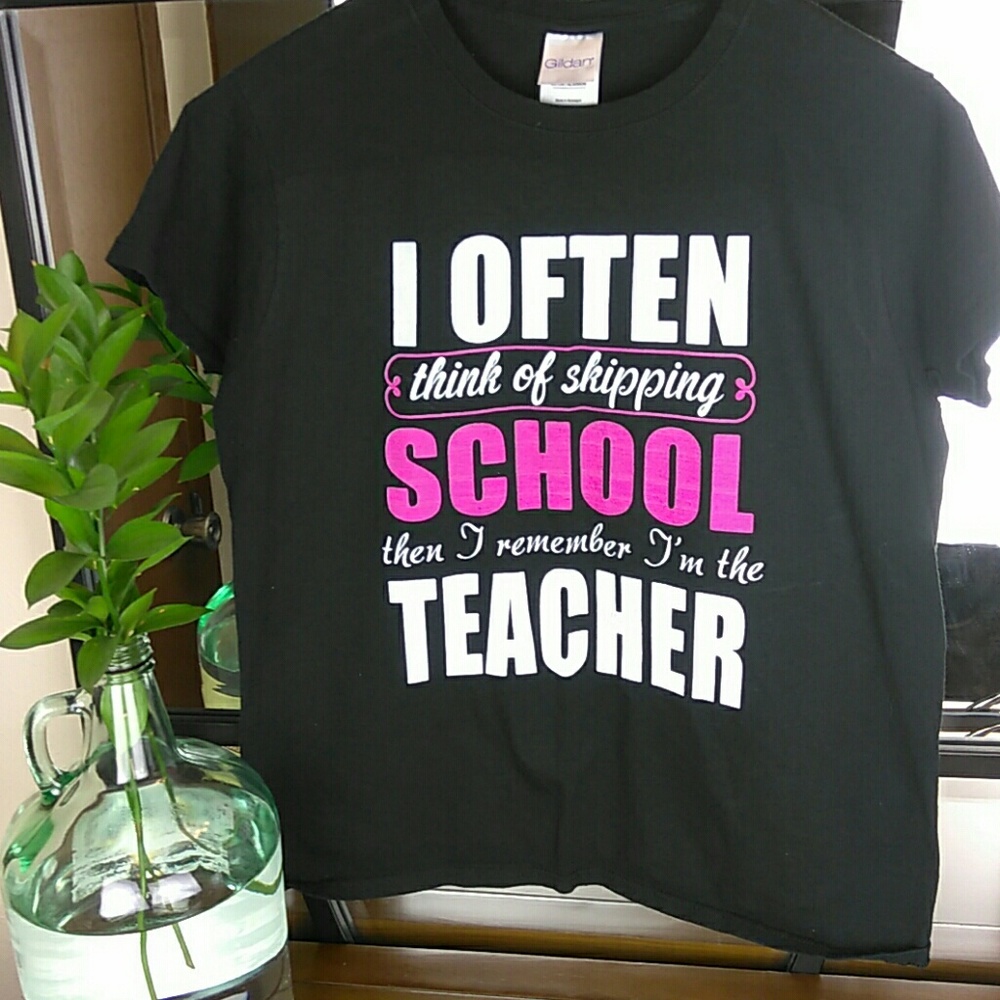 Gildan t shirt!!